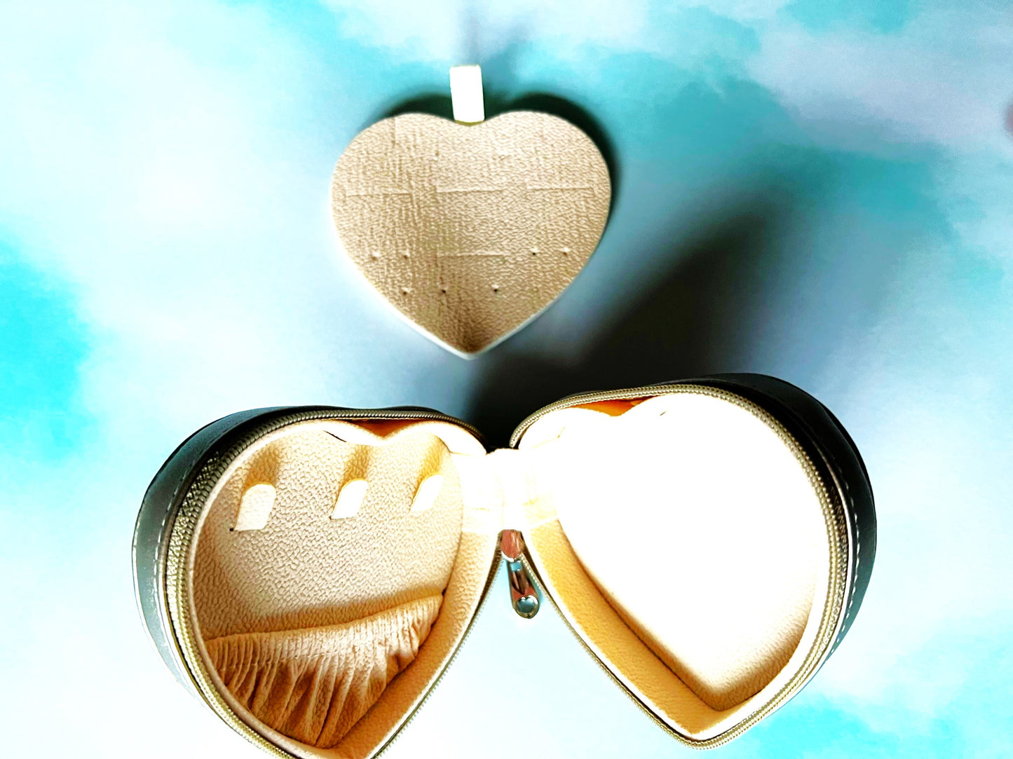 Travel Jewellery Case -heart shaped