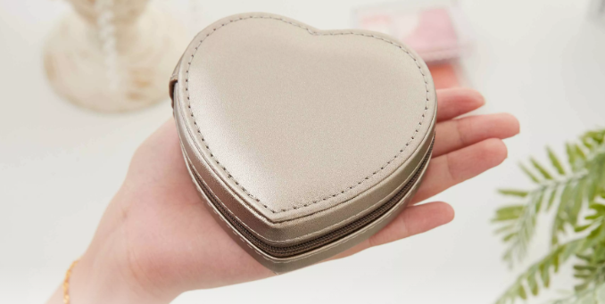 Travel Jewellery Case -heart shaped